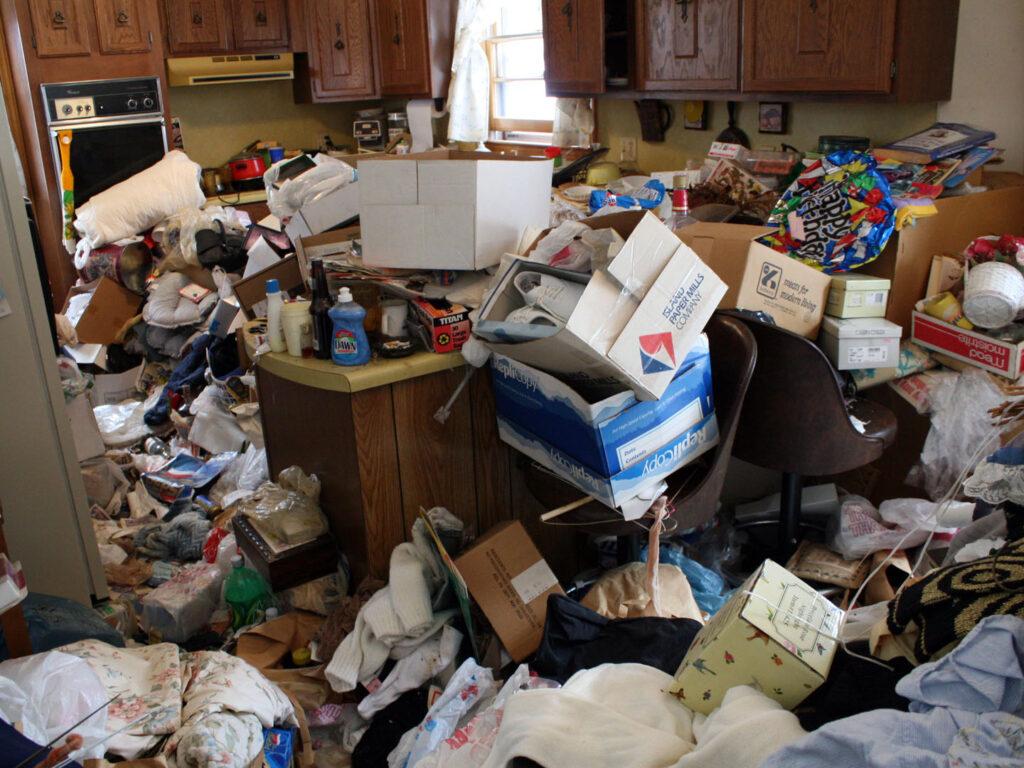 Hoarder Cleanout services in Nashville TN.